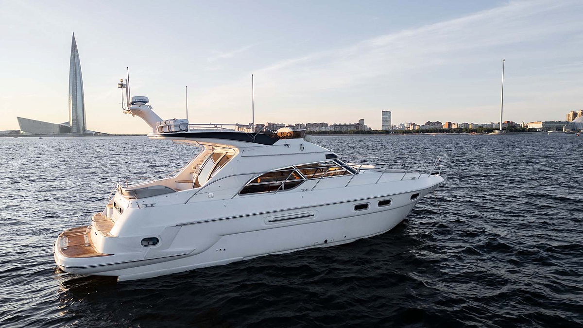 Аренда яхты Sealine F43 Monte Carlo в Питере, Санкт-Петербург
